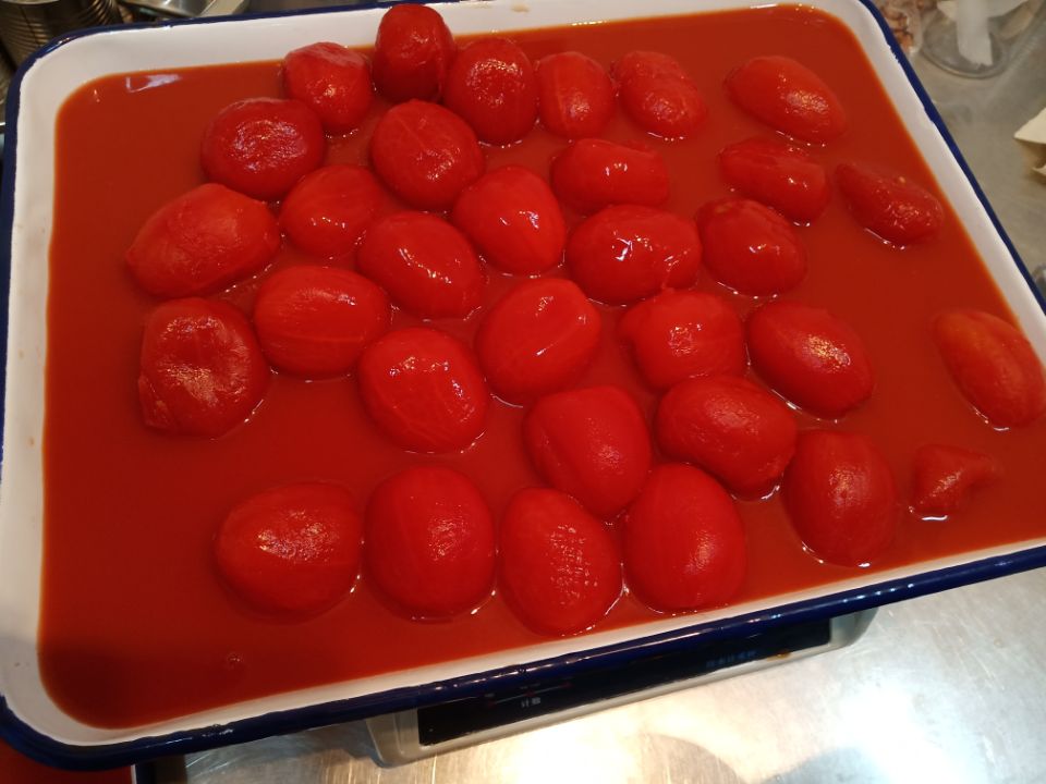 Whole peeled tomato-tomato 2850g